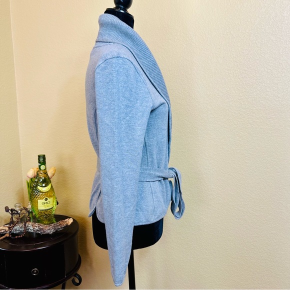 Sweater Wrap fit gray Sweater - Picture 3 of 5